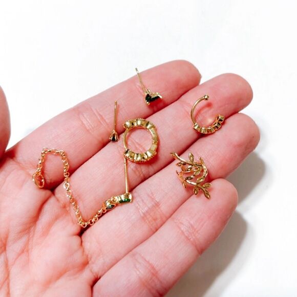 Green diamond stud earrings S346 - Picture 3 of 3